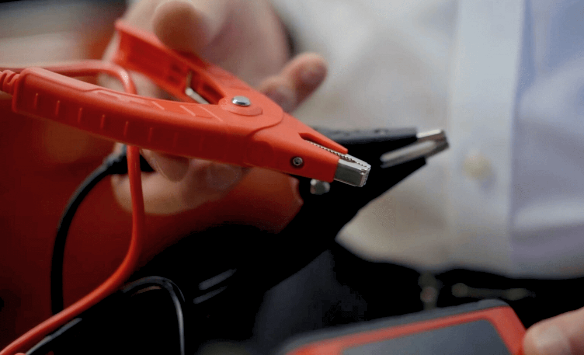 battery tester clamps, black and red connectors