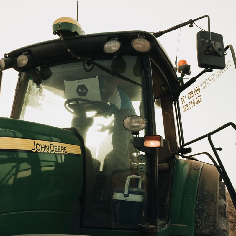 Johndeere tractor with triad diagnostic laptop